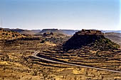 Marocco meridionale - Lungo la strada che da Tafraoute porta a Taroudannt. Il villaggio fortificato di Tizourgane.